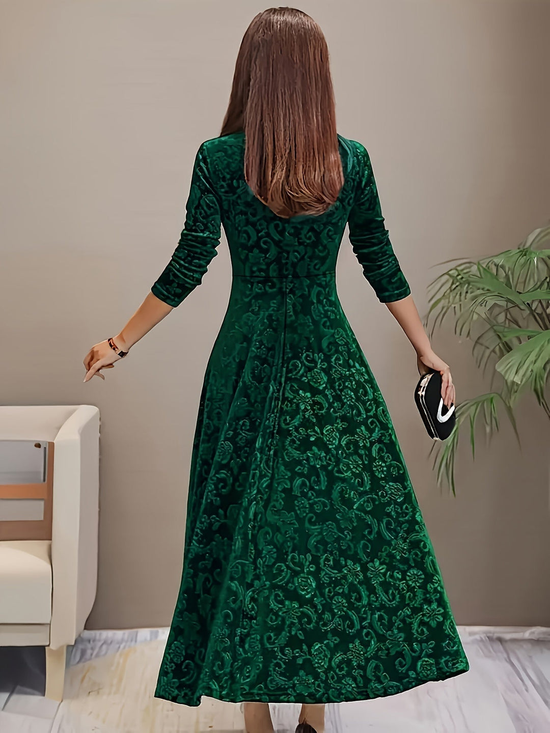Clarissa | Elegant Velvet Dress
